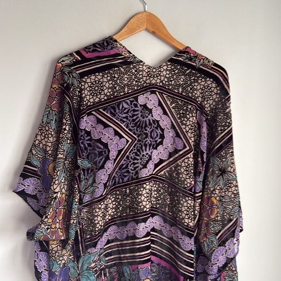 Anthropologie Shira Burnout Velvet Kimono - Picture 9 of 10